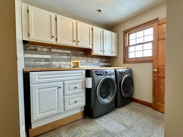 49 Sherri Lane, Clarendon, VT 05759