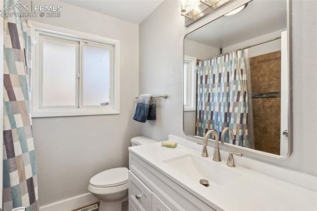 226 Bassett Drive, Colorado Springs, CO 80910