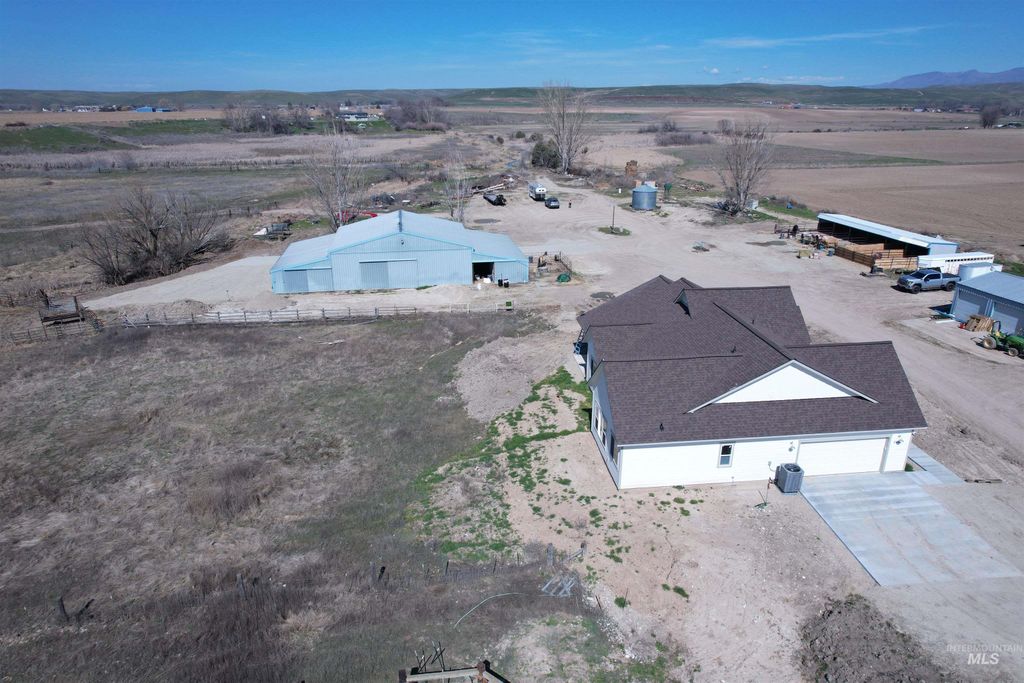5448 W Black Canyon, Emmett, ID 83617