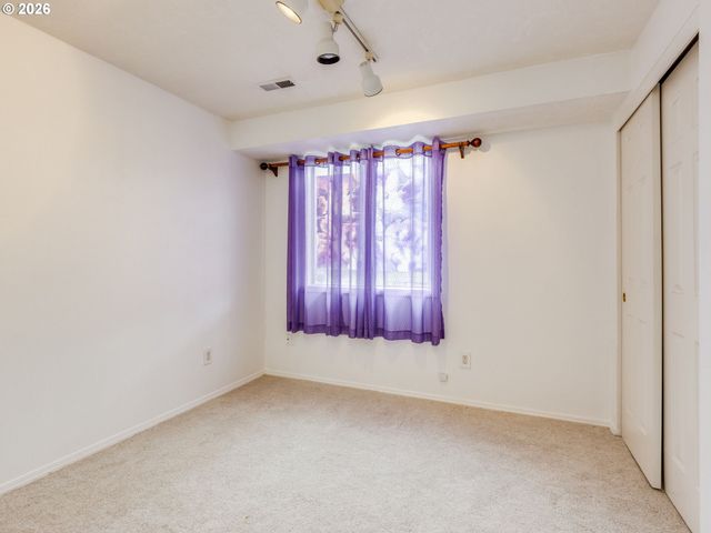 204 CRESTWOOD St, Fairview, OR 97024