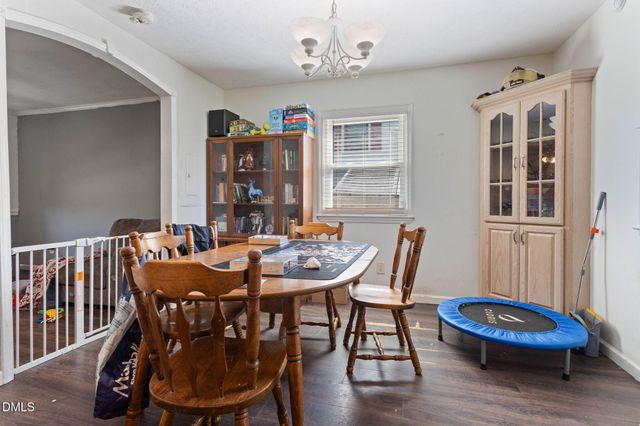 609 Francis Court, Spring Lake, NC 28390