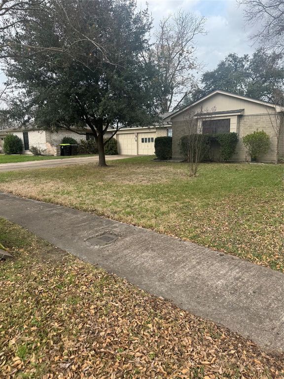 7810 Willow Mint Lane, Houston, TX 77086