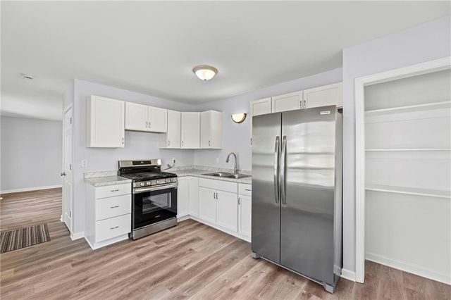 728 N Fuller Street, Independence, MO 64050