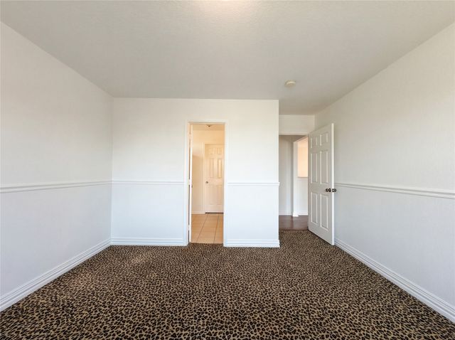 9708 Maryville Lane, Fort Worth, TX 76108