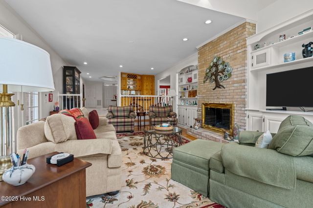 35 Lake Dornoch Drive, Pinehurst, NC 28374