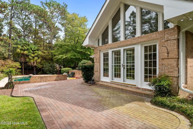 35 Lake Dornoch Drive, Pinehurst, NC 28374