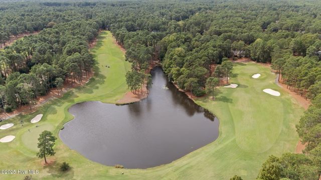 35 Lake Dornoch Drive, Pinehurst, NC 28374