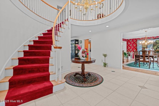 35 Lake Dornoch Drive, Pinehurst, NC 28374