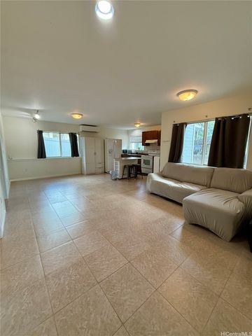 1774 E Palolo Avenue, Honolulu, HI 96816