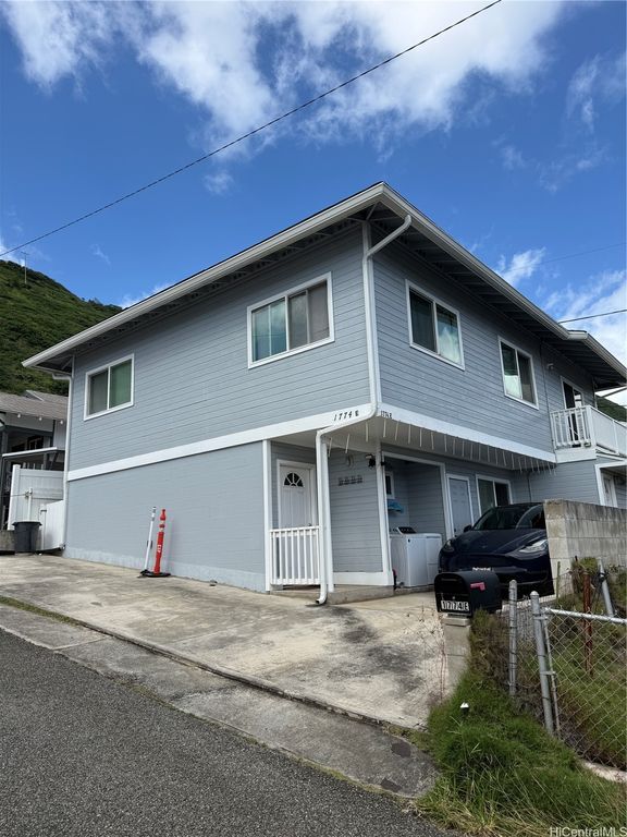 1774 E Palolo Avenue, Honolulu, HI 96816
