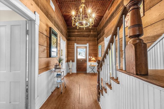 112 S Evans Street, Boyd, TX 76023