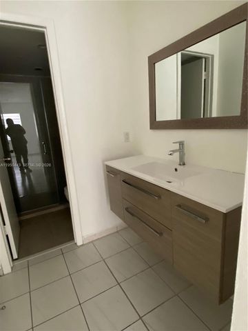 295 NW 72nd Ave 304, Miami, FL 33126