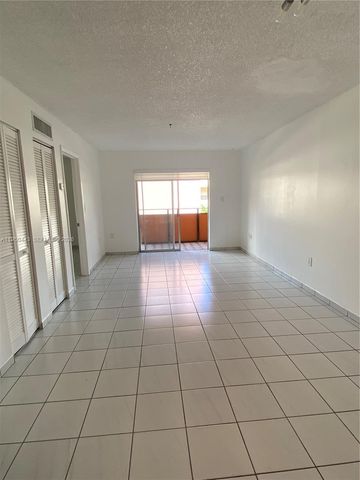 295 NW 72nd Ave 304, Miami, FL 33126