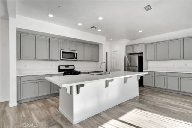 6647 East Vassar, Fresno, CA 93727