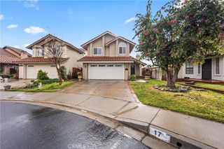 17 Los Abitos, Rancho Santa Margarita, CA 92688