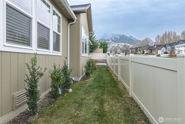 1738 Skylar Court, Wenatchee, WA 98801