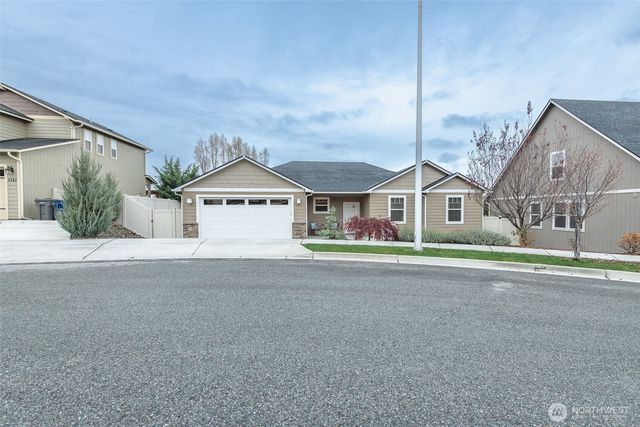 1738 Skylar Court, Wenatchee, WA 98801