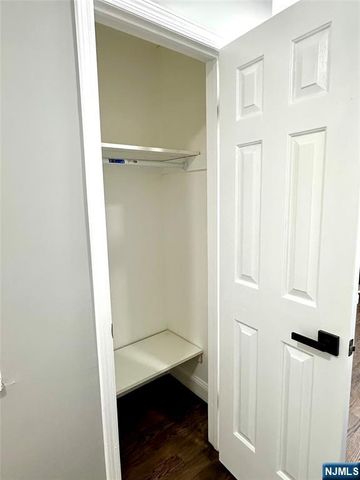 41 W Church Street 11, Bergenfield, NJ 07621