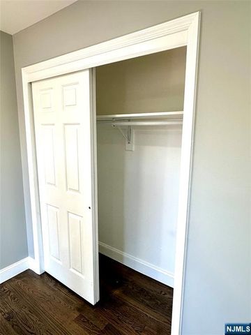 41 W Church Street 11, Bergenfield, NJ 07621