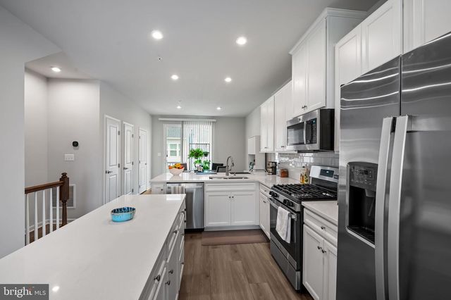 170 WOODGATE CIR, Pasadena, MD 21122