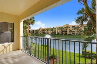 100 Uno Lago Drive 205, Juno Beach, FL 33408
