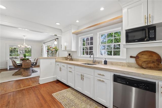 63 Honour Circle NW, Atlanta, GA 30305