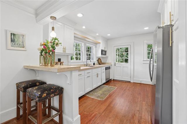 63 Honour Circle NW, Atlanta, GA 30305