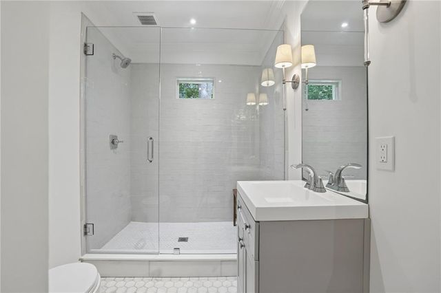 63 Honour Circle NW, Atlanta, GA 30305