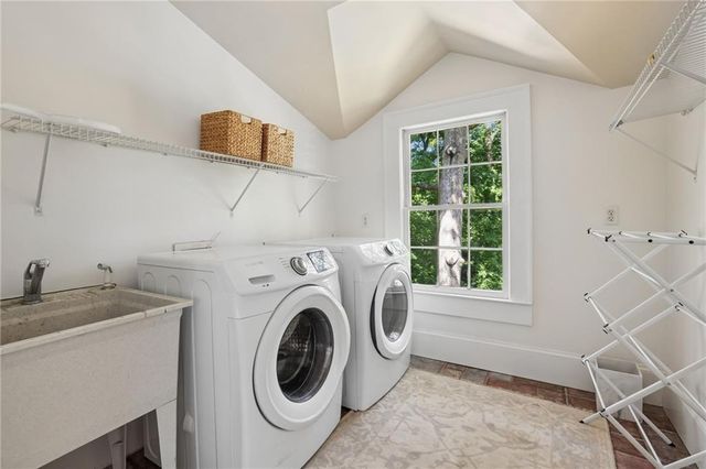 63 Honour Circle NW, Atlanta, GA 30305