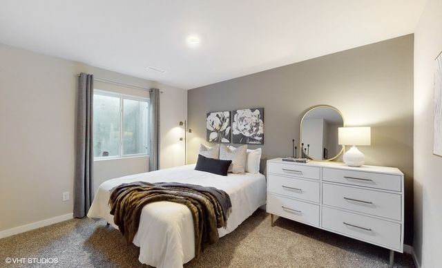 2751 Cecelia Drive, Hiawatha, IA 52233