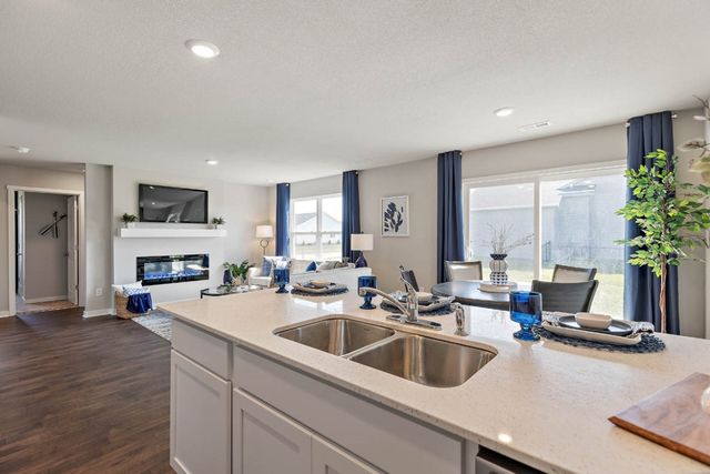 2751 Cecelia Drive, Hiawatha, IA 52233