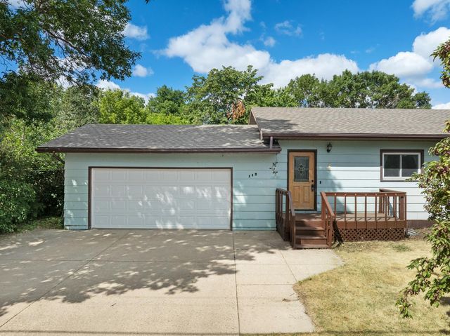 112 Pleasant Ave N, Surrey, ND 58785