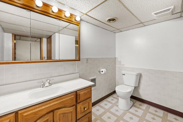 112 Pleasant Ave N, Surrey, ND 58785