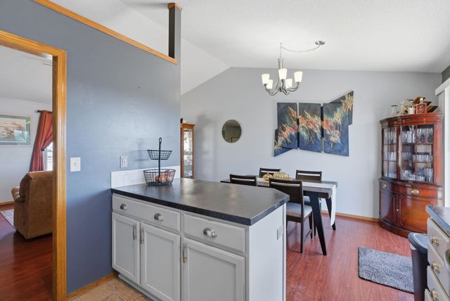 5023 S Mount Carmel Ave, Wichita, KS 67217