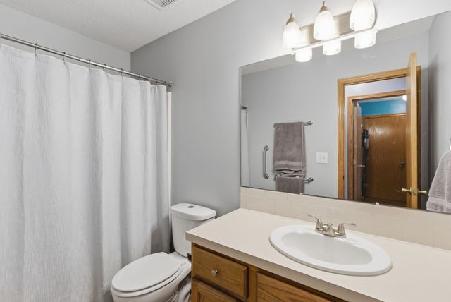 5023 S Mount Carmel Ave, Wichita, KS 67217