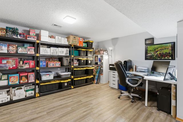 5023 S Mount Carmel Ave, Wichita, KS 67217