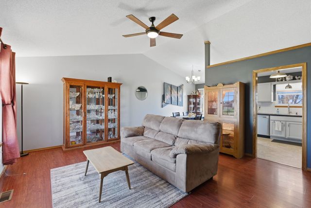 5023 S Mount Carmel Ave, Wichita, KS 67217