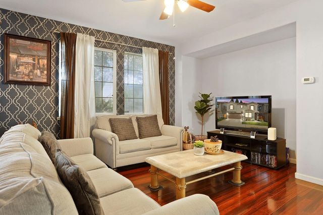 3215 Golden Poppy Ln, Stockton, CA 95209