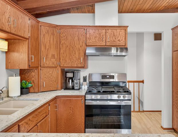 1938 Edgerton Street, Maplewood, MN 55117