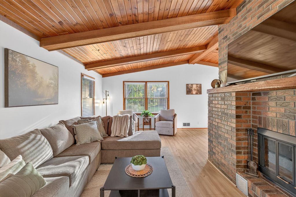 1938 Edgerton Street, Maplewood, MN 55117 — photo 3