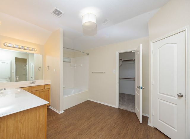 1828 Mercer Way, Savannah, TX 76227