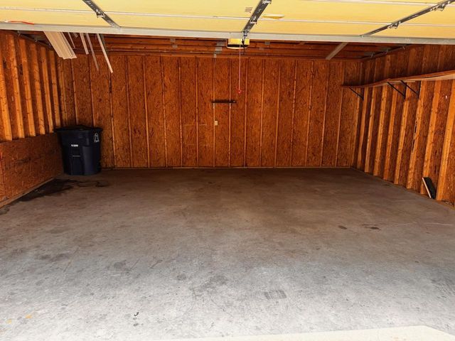 622 9th Street N, Moorhead, MN 56560