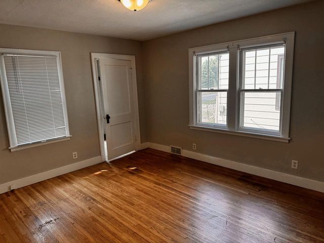 622 9th Street N, Moorhead, MN 56560
