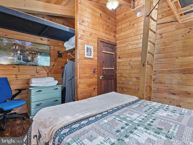 193 ASH LN, Mount Jackson, VA 22842