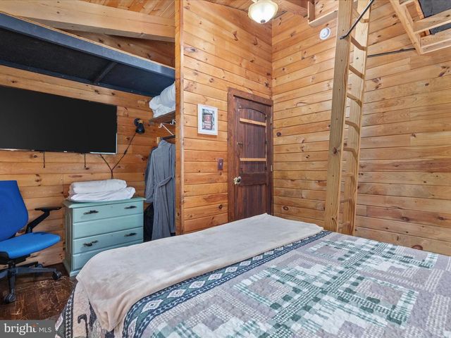 193 ASH LN, Mount Jackson, VA 22842