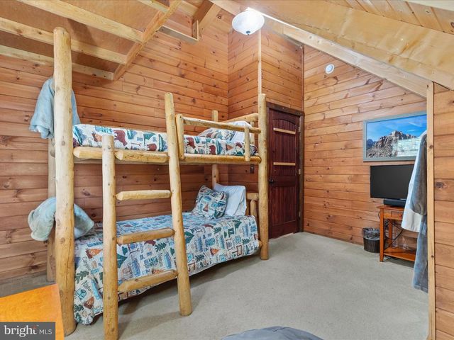 193 ASH LN, Mount Jackson, VA 22842