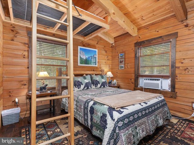 193 ASH LN, Mount Jackson, VA 22842