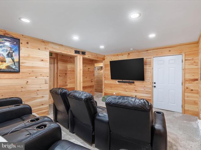 193 ASH LN, Mount Jackson, VA 22842