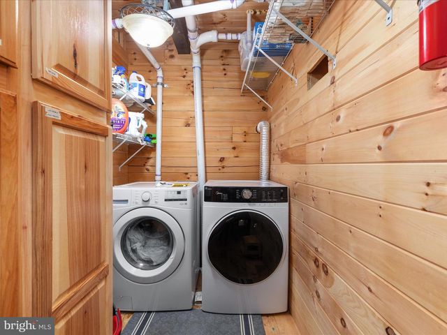 193 ASH LN, Mount Jackson, VA 22842