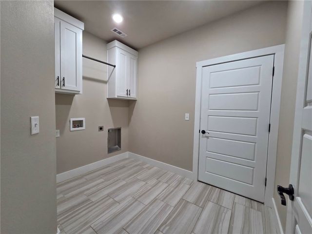 6 Burwell Drive, Bella Vista, AR 72714